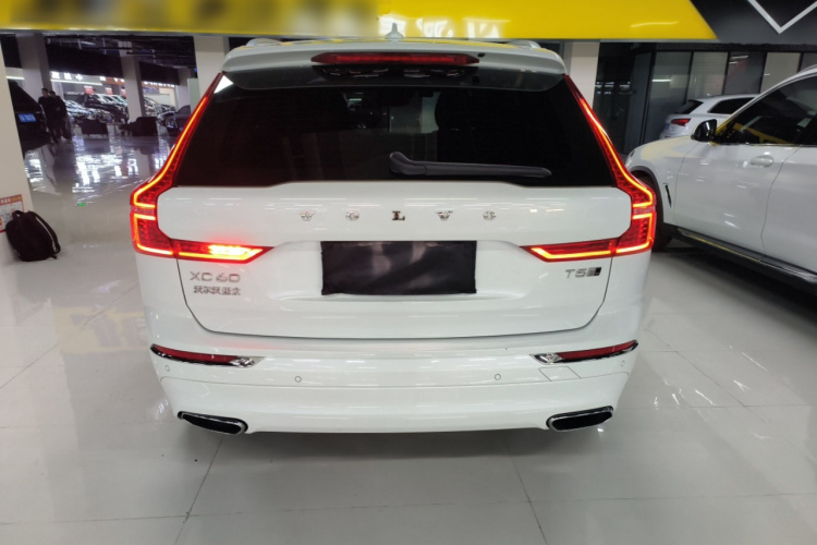 沃尔沃XC60 2020款 T5 四驱智远豪华版车身外观6