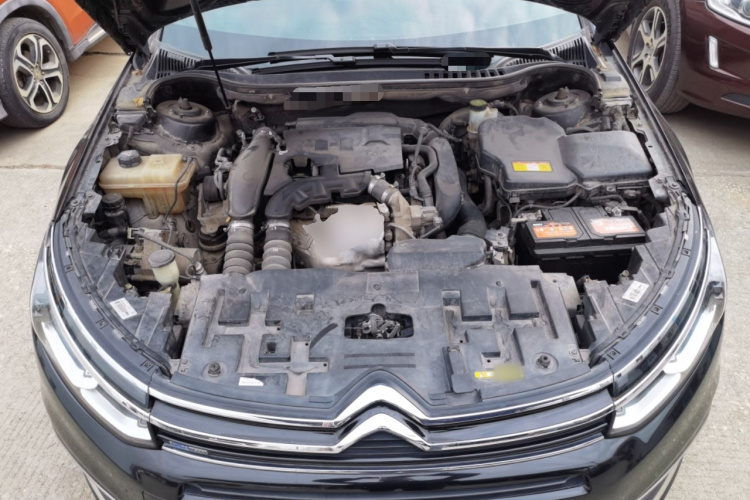 雪铁龙C5 2017款 350THP 自动豪华型机舱底盘24