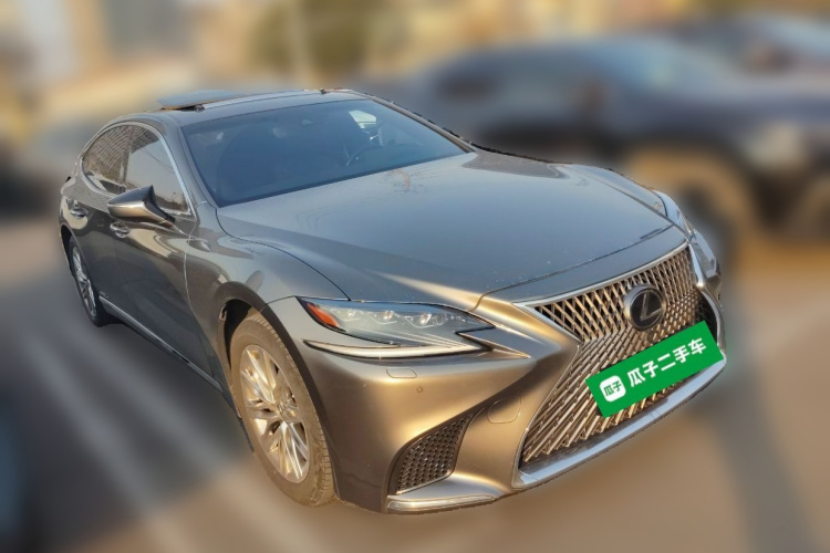 雷克萨斯LS 2020款 500h 豪华版 国VI车身外观3