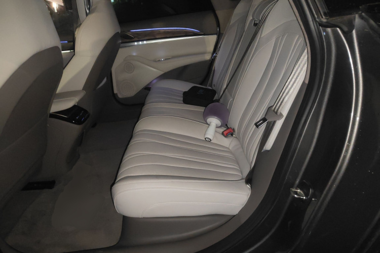 智己汽车 智己L7 2022款 Dynamic中控内饰21