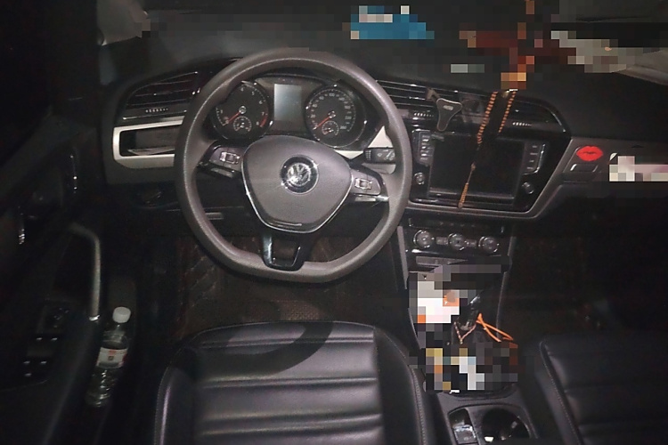 大众 2018款 途安L 280TSI DSG舒适版 7座 国VI局部细节13