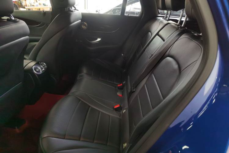 奔驰GLC 2016款 GLC 260 4MATIC 动感型中控内饰21