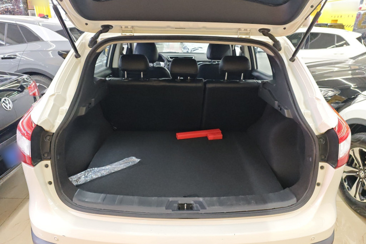 日产 逍客 2017款 2.0L CVT精英版 国V局部细节23