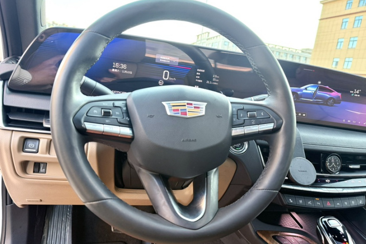 凯迪拉克CT5 2024款 28T 尊贵型中控内饰7002