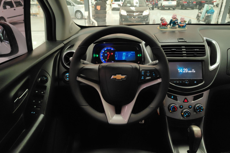 雪佛兰 创酷 2014款 1.4T 自动四驱旗舰型中控内饰13