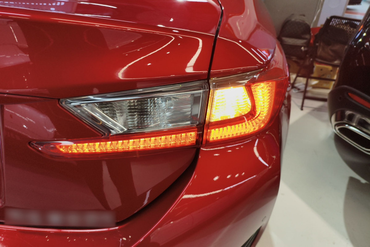 雷克萨斯RC 2016款 200t 锋尚版车身外观6005