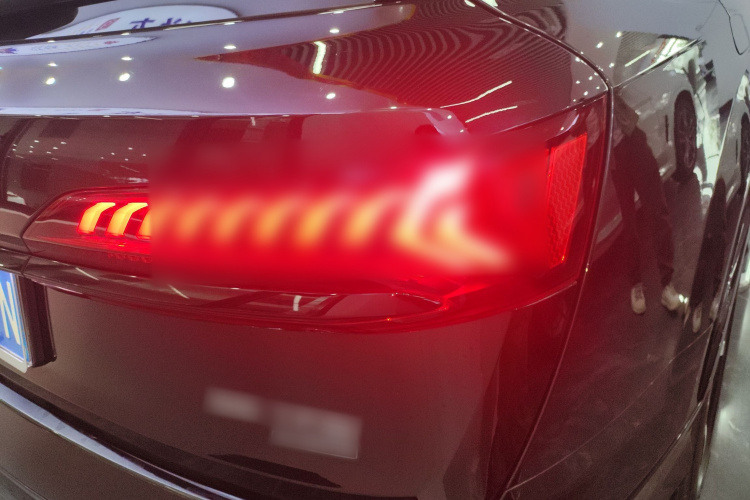 奥迪Q7 2023款 55 TFSI quattro S line运动型车身外观6006