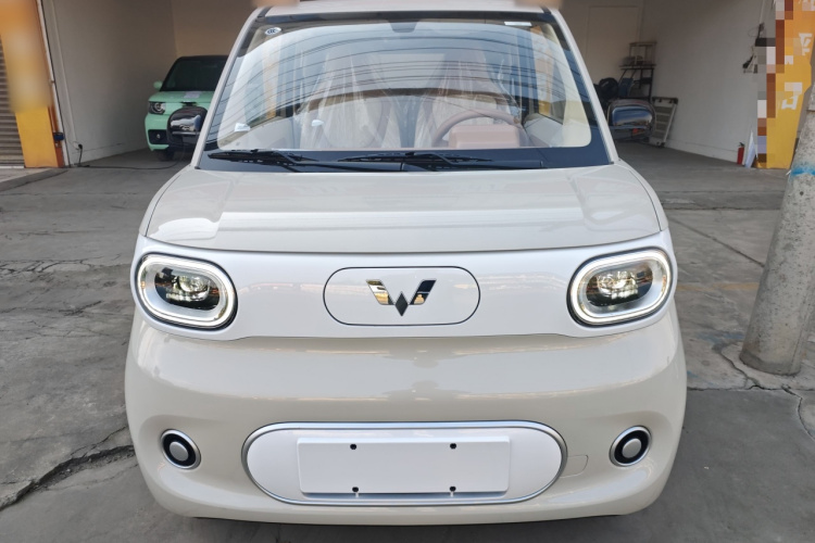 五菱汽车 宏光MINIEV 2024款 第三代 215km 青春版车身外观2