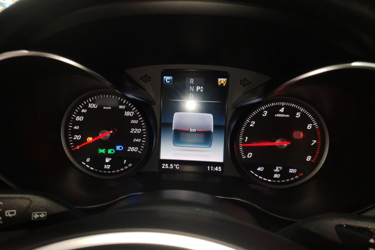 奔驰C级(进口) 2015款 C 200 旅行轿车局部细节14