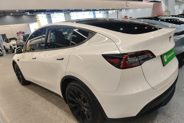 特斯拉 Model Y 2022款 改款 后轮驱动版车身外观6003