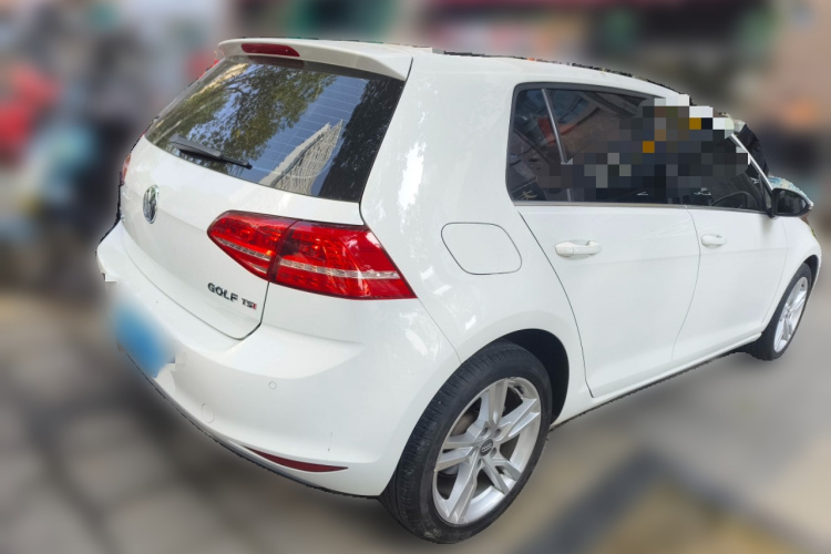 大众 高尔夫 2015款 1.4TSI 自动豪华型车身外观7