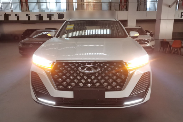 奇瑞 瑞虎7 2025款 卓越版  1.5T CVT全球版车身外观2