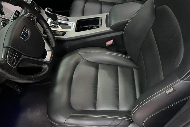 吉利汽车 帝豪GL 2018款 1.4T DCT精英智联型局部细节19