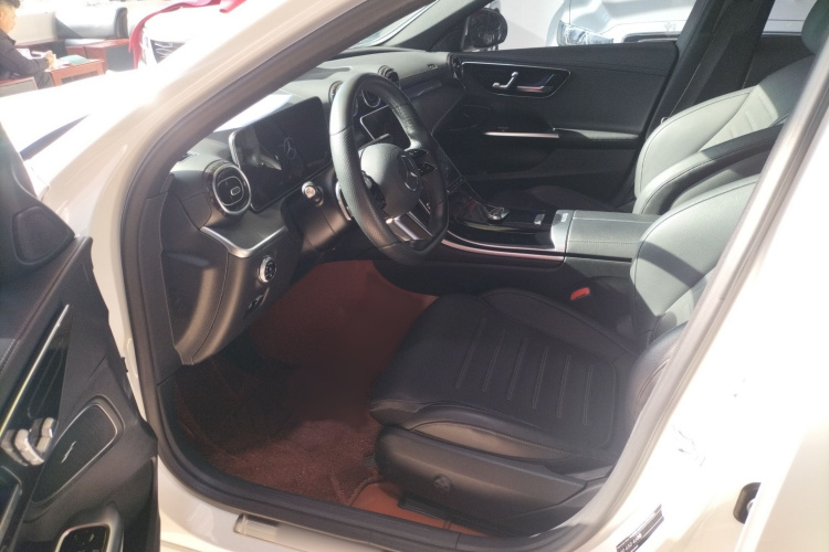 奔驰C级 2022款 C 200 L 运动版局部细节19