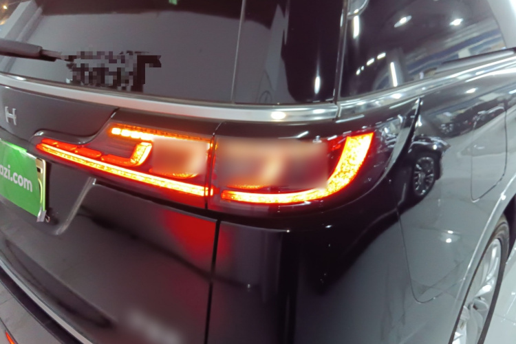 岚图汽车 岚图梦想家 2022款 低碳版 家车身外观9