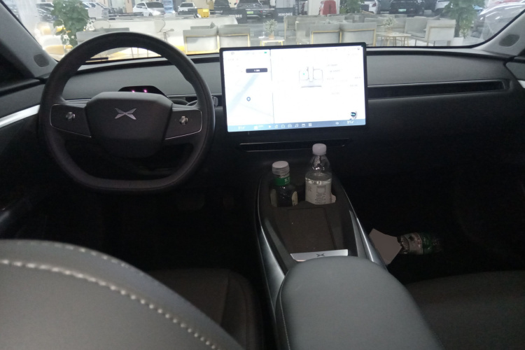 小鹏MONA M03 2024款 515 长续航中控内饰12