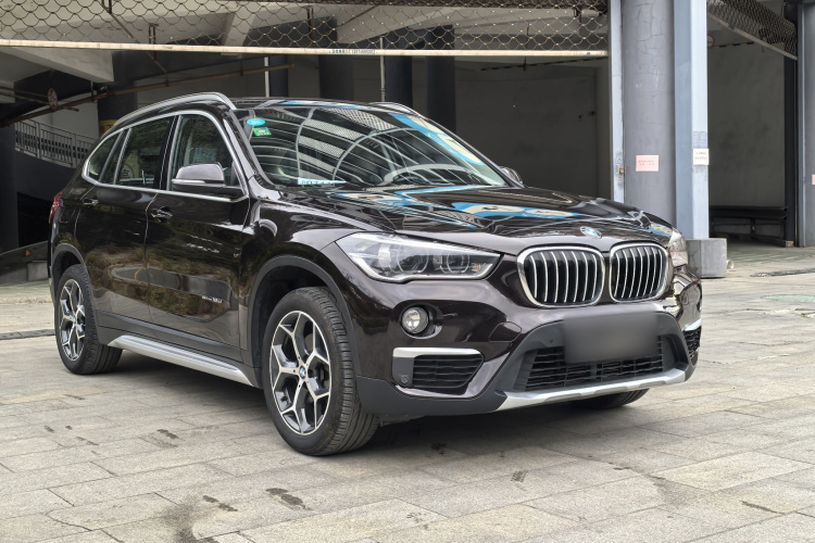 宝马X1 2016款 sDrive18Li 豪华型车身外观6002