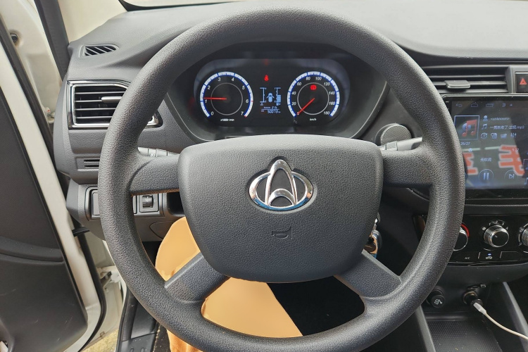 长安凯程 2017款 1.5L欧诺S超值型EA15-AB中控内饰13