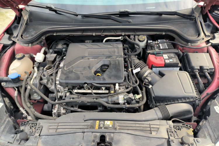 福特 福克斯 2020款 两厢 EcoBoost 180 自动锋潮型机舱底盘24