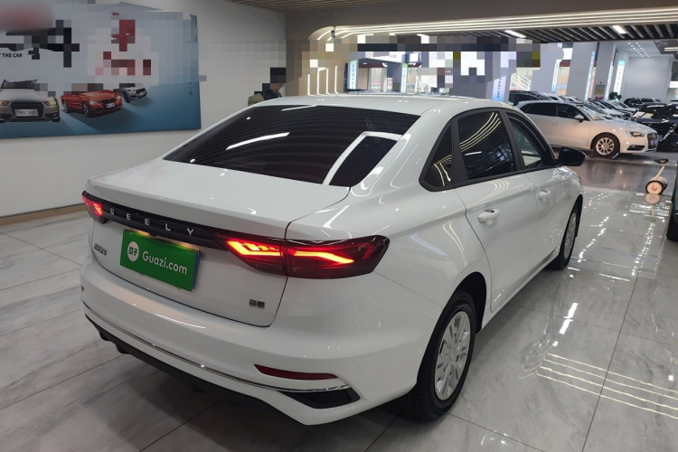 吉利汽车 帝豪 2025款 第4代 1.5L 手动星耀版车身外观6005