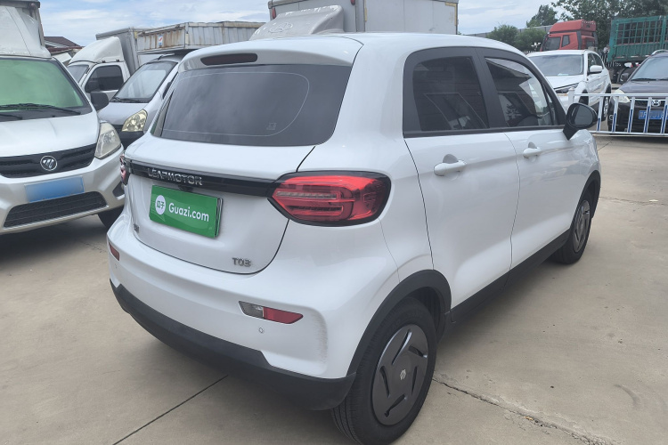 零跑汽车 零跑T03 2024款 200轻享版车身外观6005