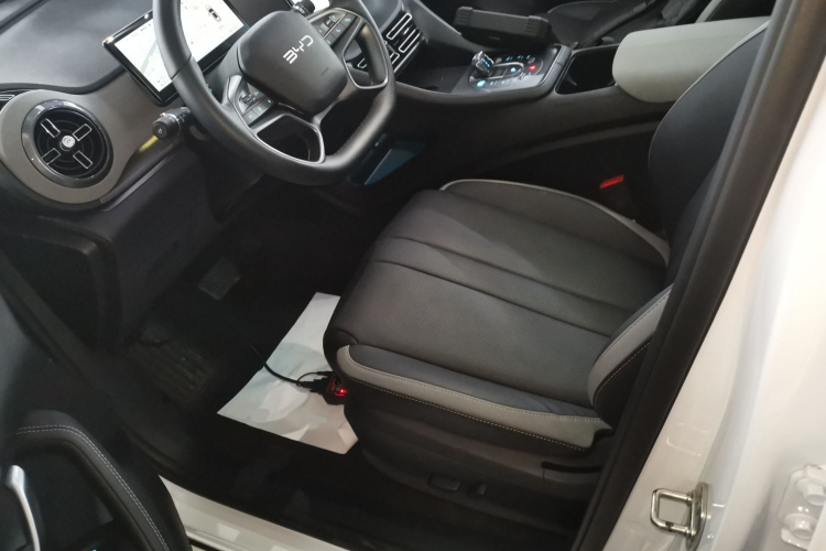 比亚迪 海狮05 DM-i 2025款 DM-i 智驾版 115KM旗舰型中控内饰19