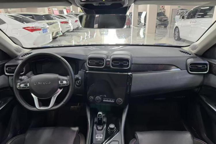 领克02 2018款 2.0T DCT四驱劲Pro版 国V中控内饰7011