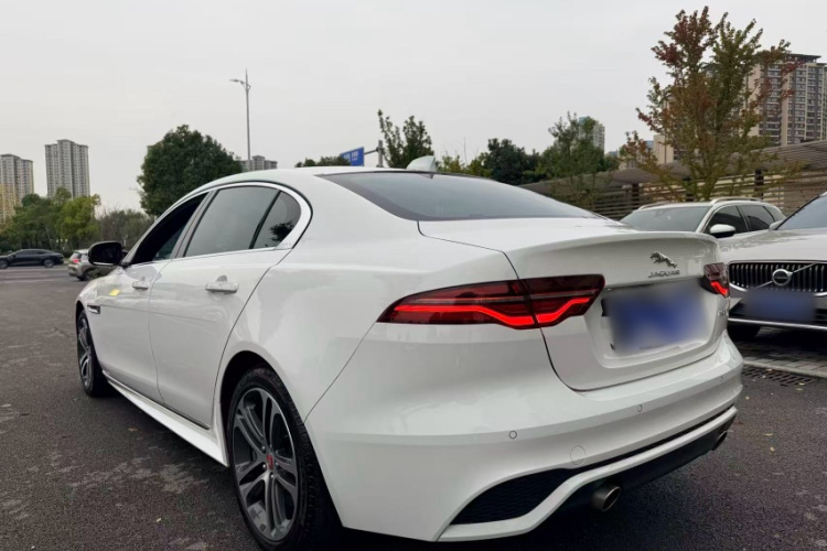 捷豹XEL 2021款 2.0T 250PS R-DYNAMIC S进取运动版车身外观6006