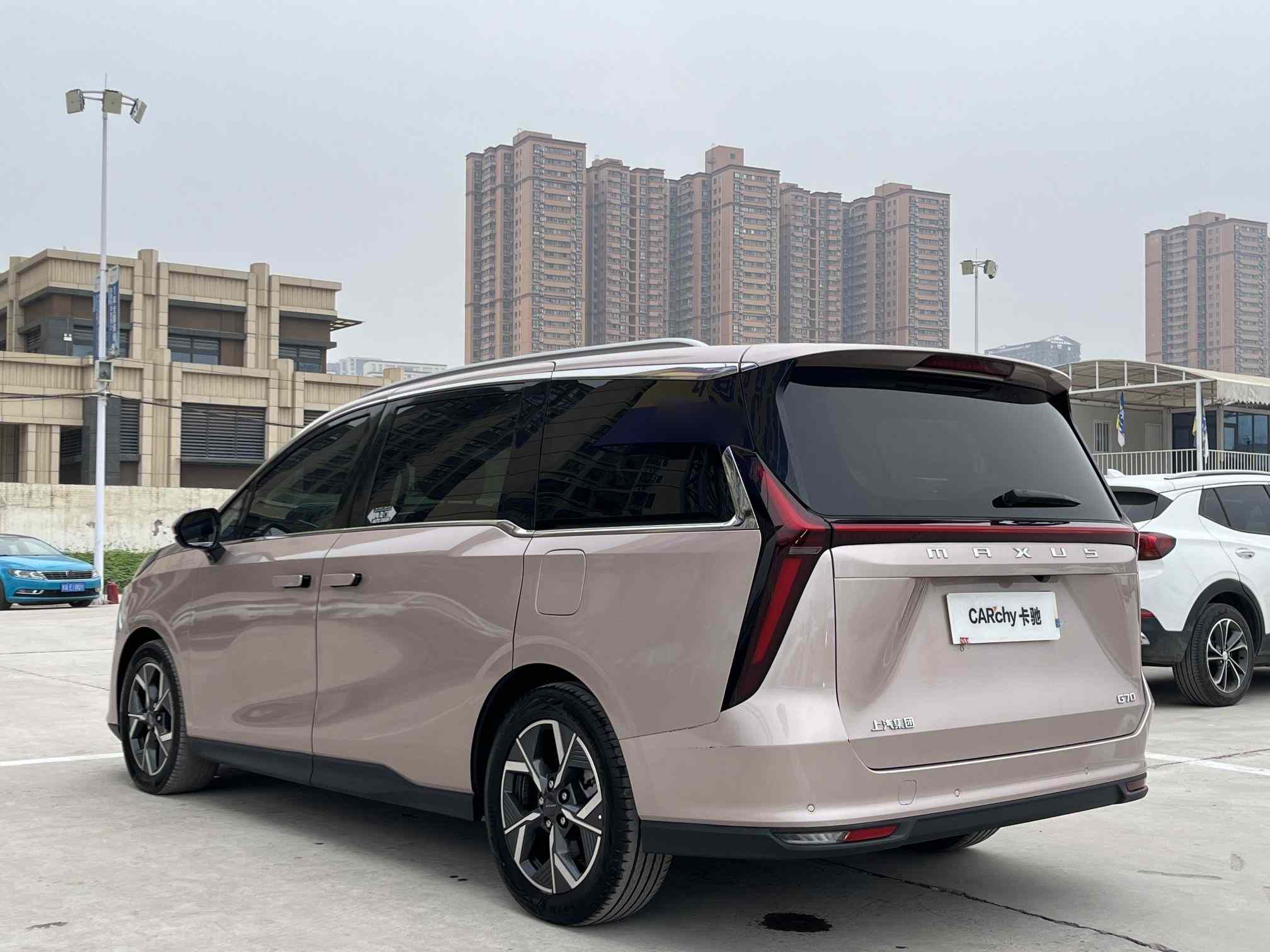 上汽大通MAXUS 大通G70 2024款 2.0T 自动旗舰版 7座(4)
