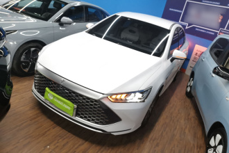 比亚迪 秦PLUS 2023款 冠军版 DM-i 55KM领先型