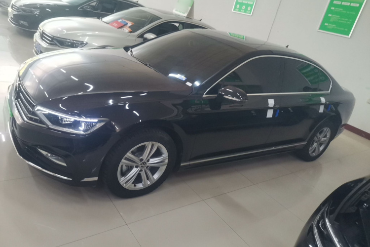 大众 迈腾 2023款 200万辆纪念版 280TSI DSG舒适型车身外观4