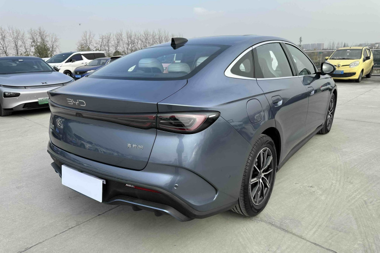 比亚迪 海豹06新能源 2025款 DM-i 智驾版 120KM尊享型车身外观6003