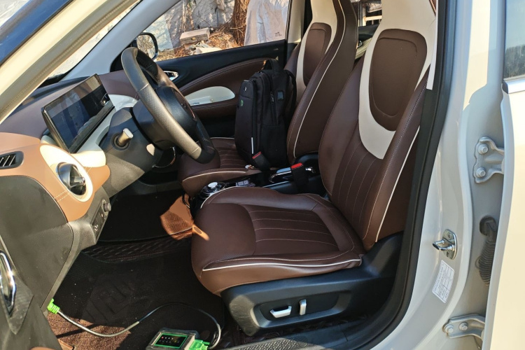 五菱汽车 五菱缤果 2023款 333km 灵犀互联款局部细节19