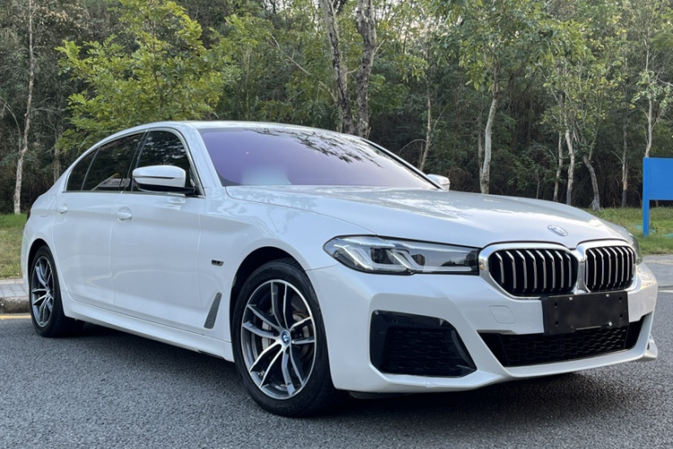 宝马5系新能源 2022款 改款 535Le M运动套装车身外观6002