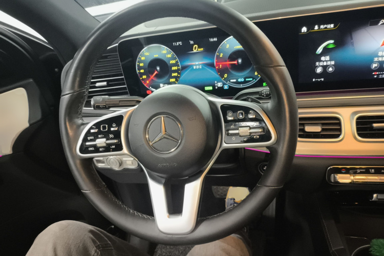 奔驰GLE轿跑 2020款 GLE 450 4MATIC 轿跑SUV 时尚型中控内饰13