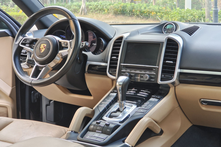 保时捷 2015款 Cayenne 3.0T局部细节16