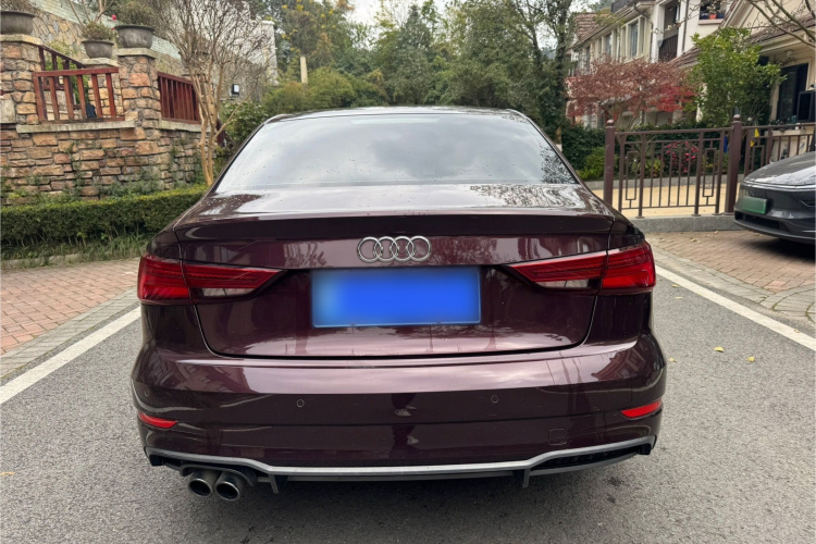 奥迪A3 2018款 30周年年型 Limousine 35 TFSI 时尚型车身外观6004