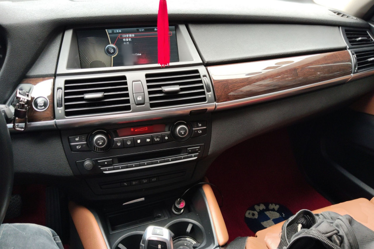 宝马X6 2014款 xDrive35i 运动型中控内饰12