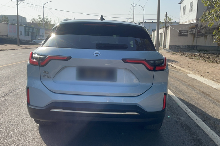 蔚来ES6 2020款 420KM 运动版车身外观6004