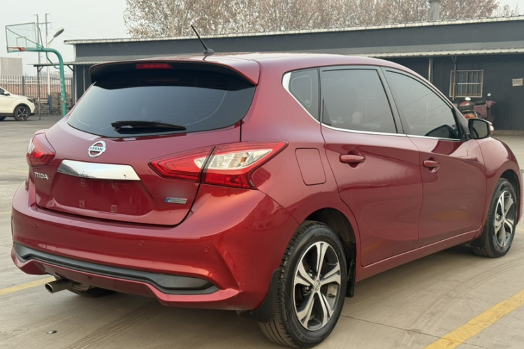 日产 骐达TIIDA 2016款 1.6L CVT智行版车身外观6006
