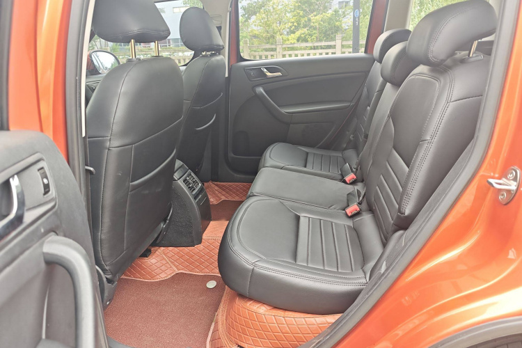 斯柯达 Yeti 2014款 1.4TSI DSG魅影版中控内饰7008