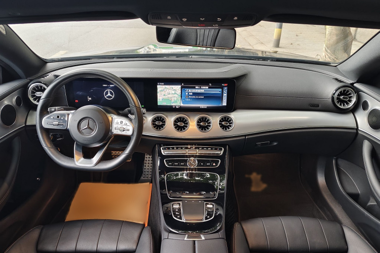 奔驰E级(进口) 2020款 E 260 轿跑车中控内饰7002