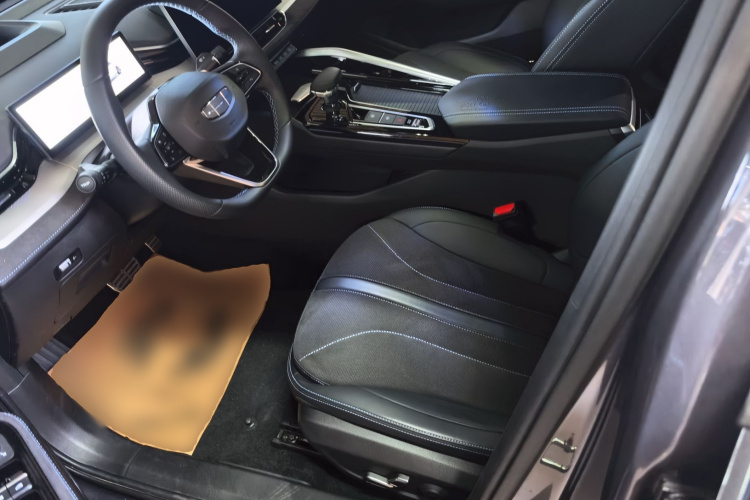 吉利汽车 星瑞 2025款 东方曜 2.0TD 望月版中控内饰19