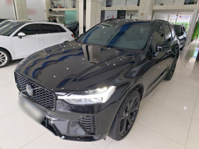 沃尔沃XC60 2025款 B5 四驱智远极夜黑版