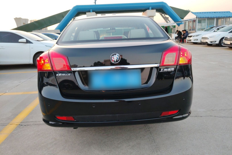 别克 凯越 2015款 1.5L 自动经典型车身外观6