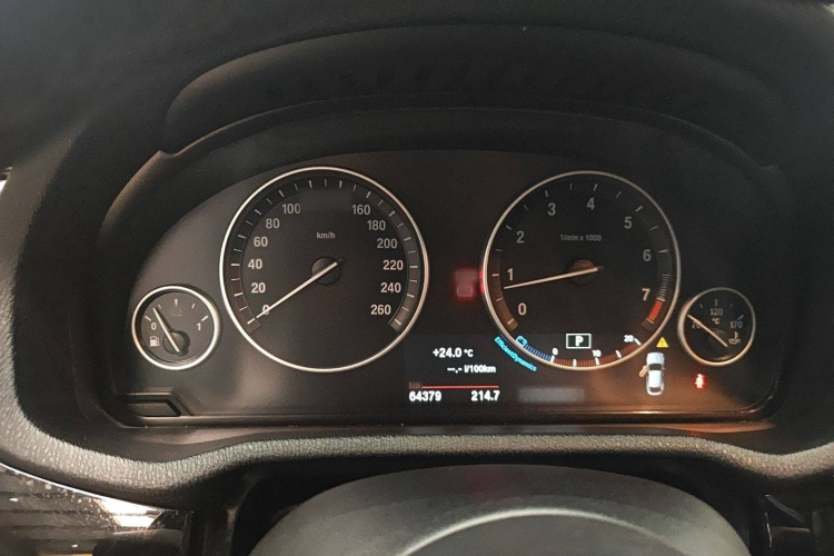 宝马X4 2016款 xDrive20i M运动型局部细节14