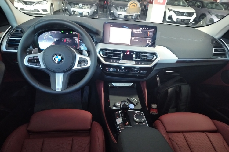 宝马X4 2022款 xDrive 25i M运动套装中控内饰7002