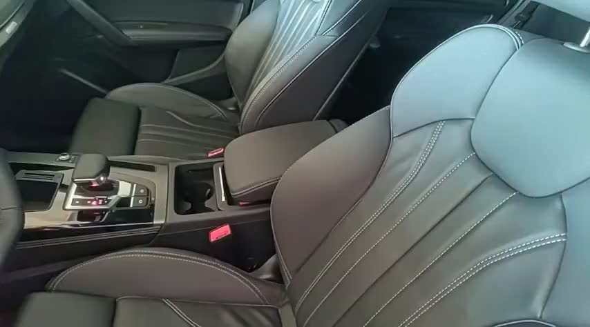 沃尔沃S60 2019款 S60L 改款 T5 智驭菁英版实拍1