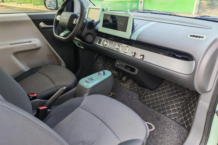 长安启源 长安Lumin 2022款 210km 香甜款中控内饰7002