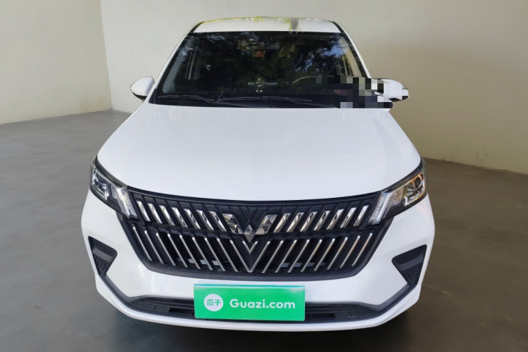 五菱汽车 五菱佳辰 2022款 1.5L 手动乐享精英型车身外观2